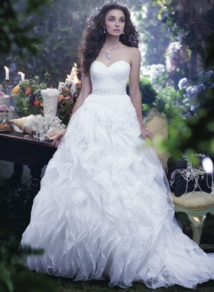 Cinco vestidos de novia inspirados en las princesas Disney - El ...
